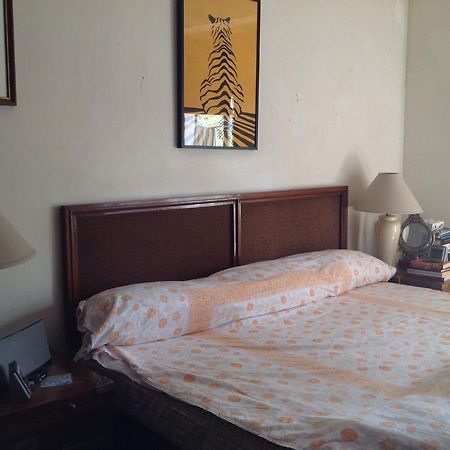 Homestay Chateau 39 Нью-Дели Экстерьер фото